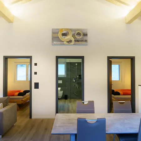 Apartment Mungg, *