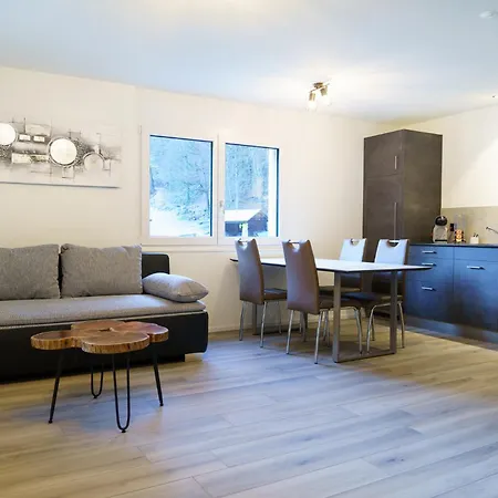 Mungg, Apartment